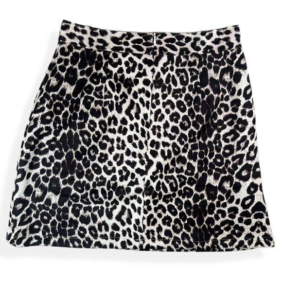Leopard Print Mini Skirt SZ Small Soft Back Zipper Closure - Picture 2 of 7